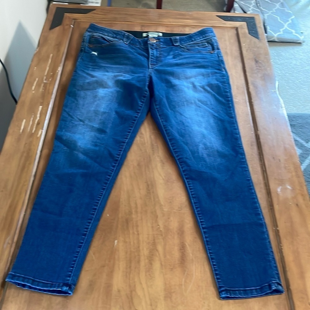 Democracy AbSolution Jeans Size 14